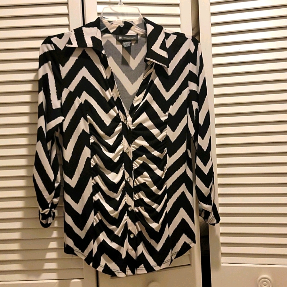Inc International Ladies Top Size Medium